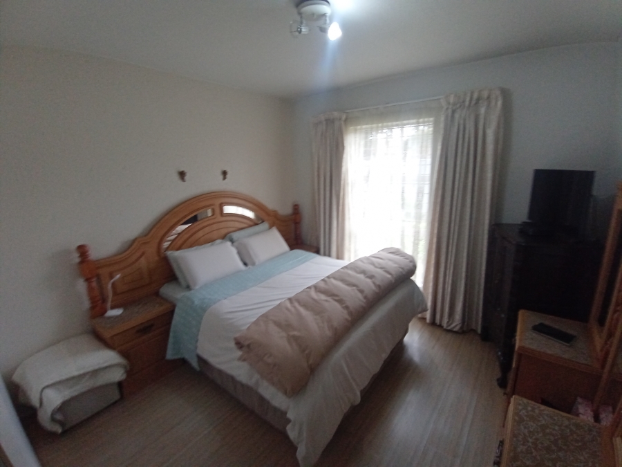 3 Bedroom Property for Sale in Brackendowns Gauteng