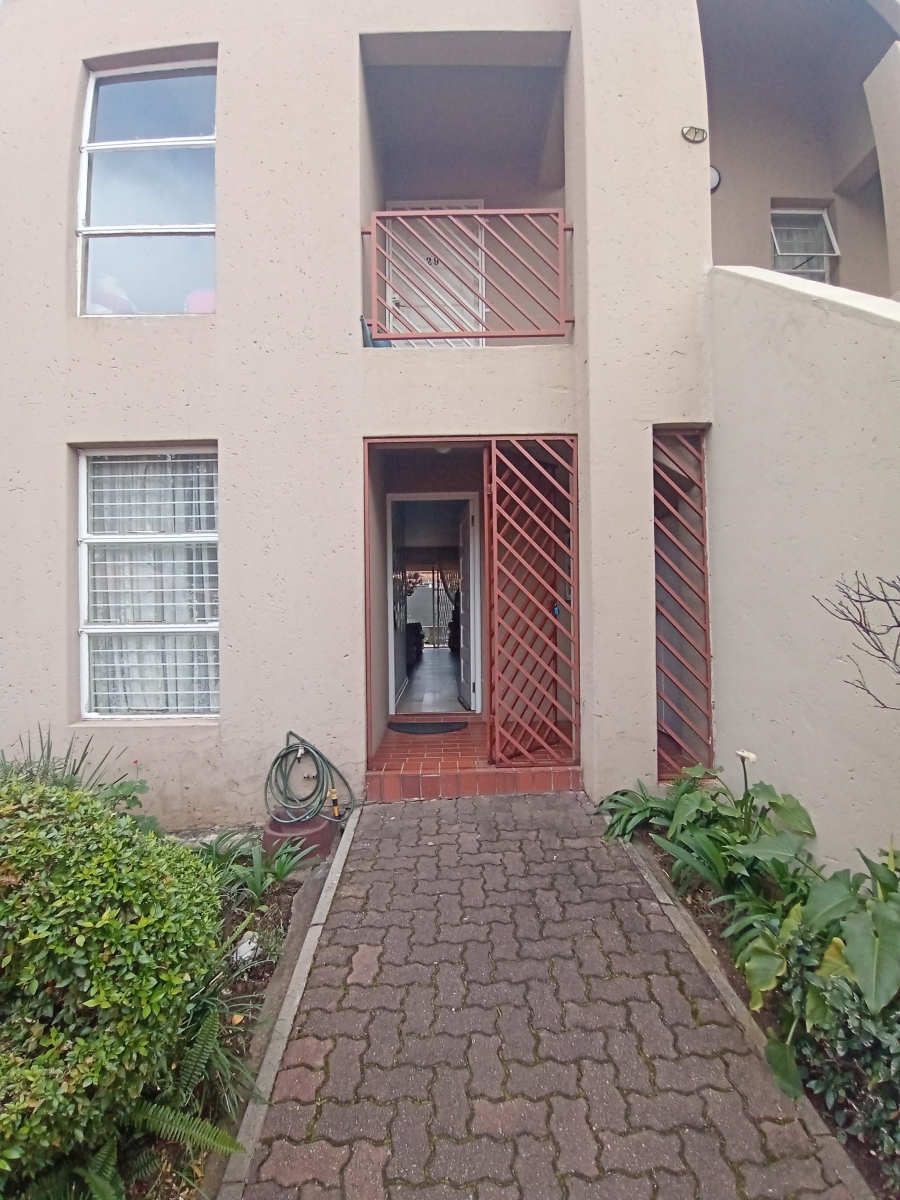3 Bedroom Property for Sale in Brackendowns Gauteng