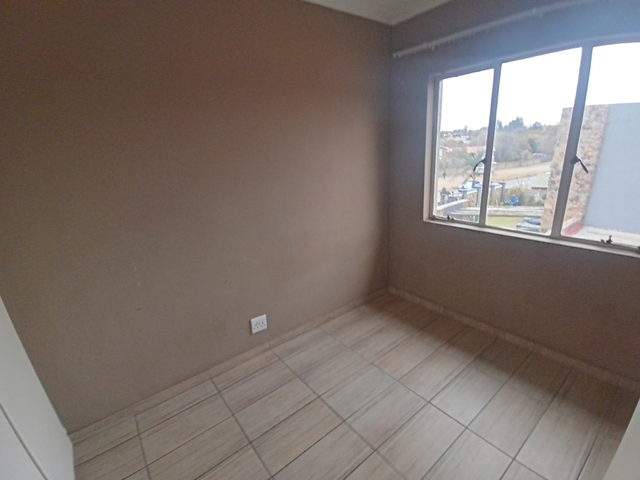 2 Bedroom Property for Sale in Brackendowns Gauteng