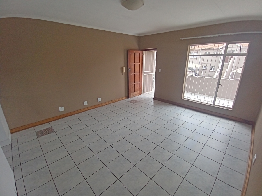 2 Bedroom Property for Sale in Brackendowns Gauteng