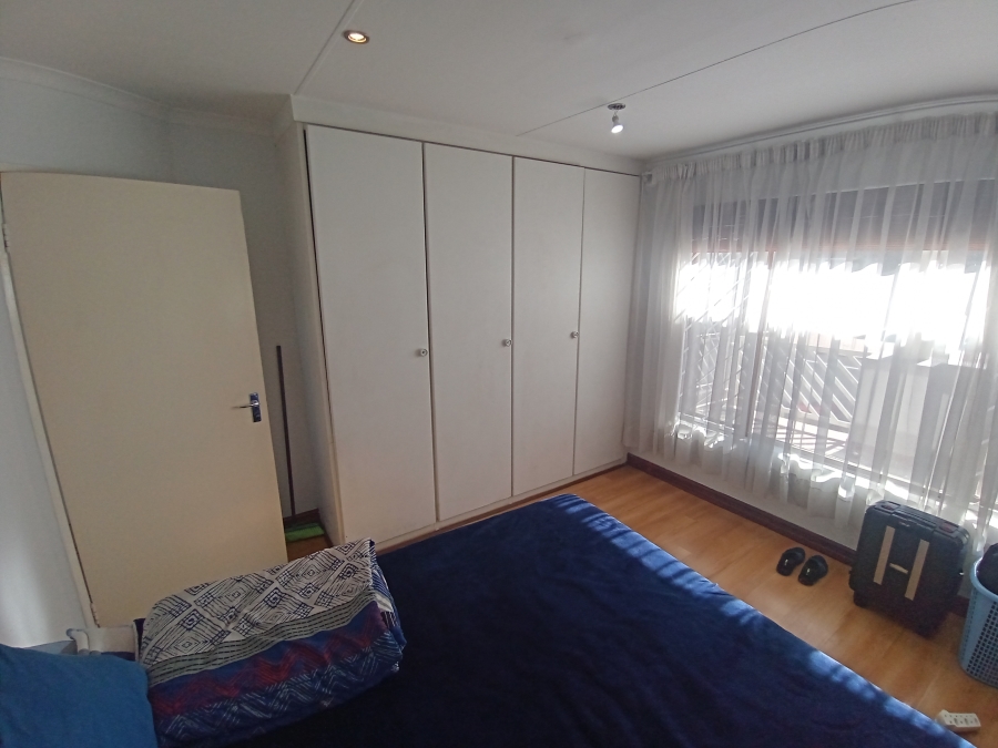 2 Bedroom Property for Sale in Bassonia Gauteng