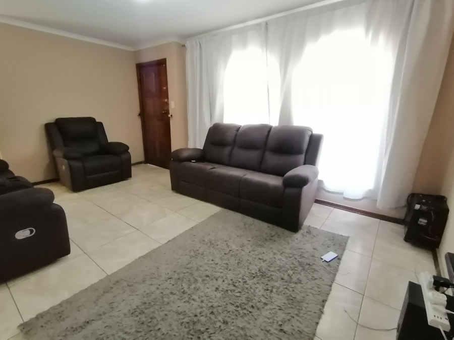 To Let 2 Bedroom Property for Rent in Ennerdale Gauteng