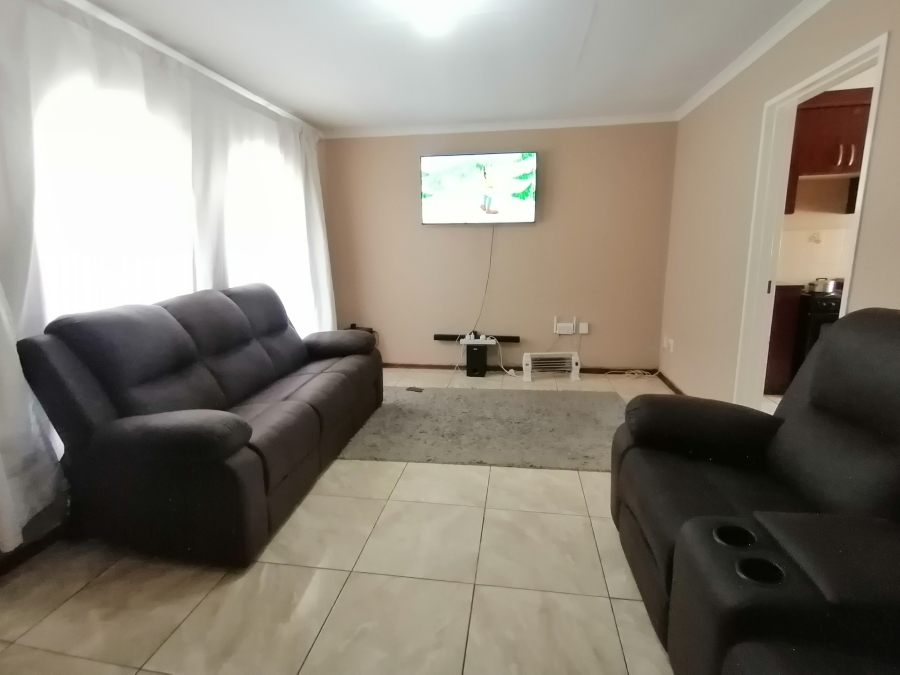 To Let 2 Bedroom Property for Rent in Ennerdale Gauteng
