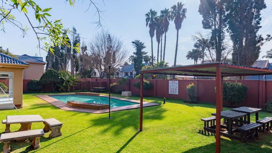 2 Bedroom Property for Sale in Lakefield Gauteng
