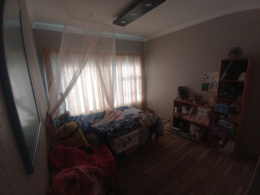 4 Bedroom Property for Sale in Glenvista Gauteng