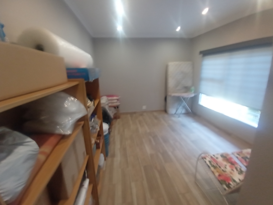 4 Bedroom Property for Sale in Glenvista Gauteng