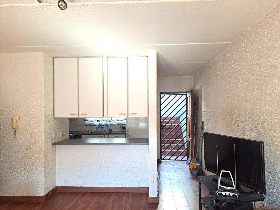 1 Bedroom Property for Sale in Auckland Park Gauteng
