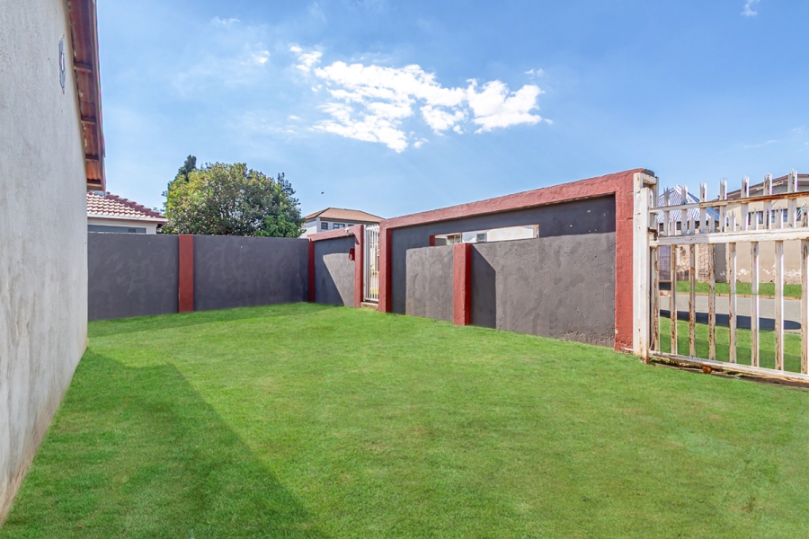 3 Bedroom Property for Sale in Sophiatown Gauteng