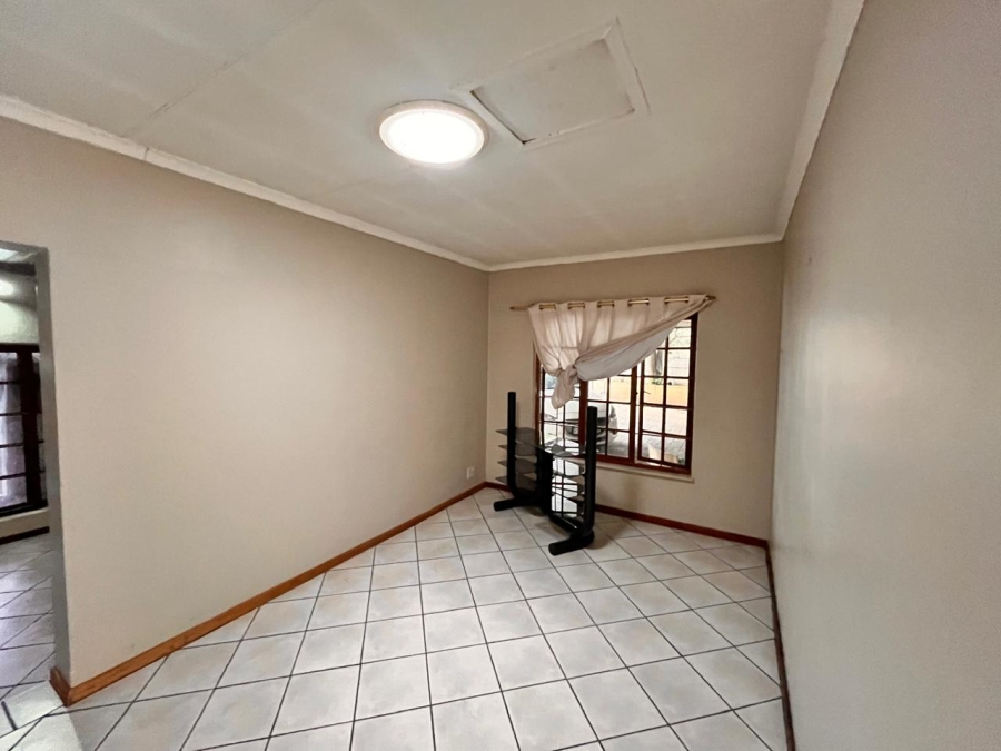 To Let 3 Bedroom Property for Rent in Sharonlea Gauteng