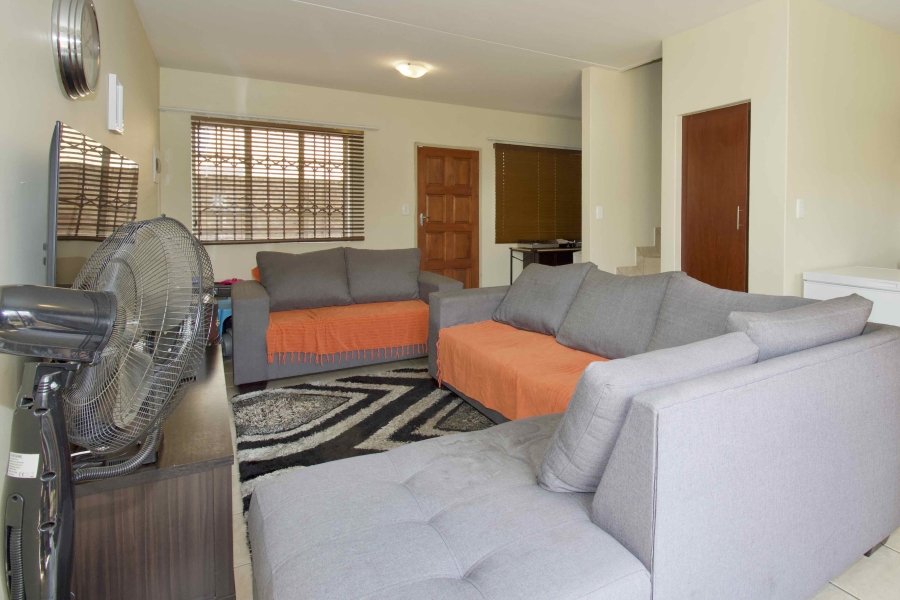 2 Bedroom Property for Sale in Annlin Gauteng