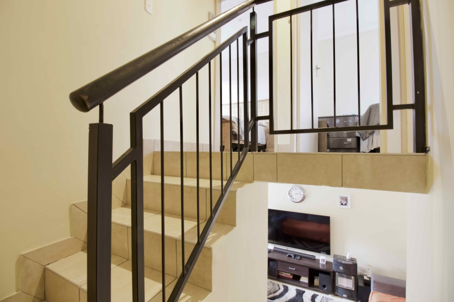 2 Bedroom Property for Sale in Annlin Gauteng