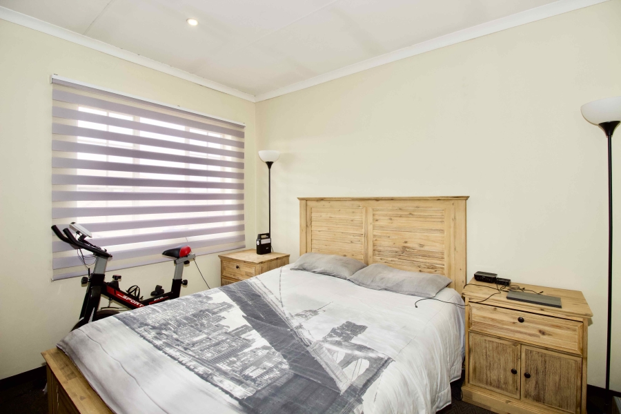 2 Bedroom Property for Sale in Annlin Gauteng