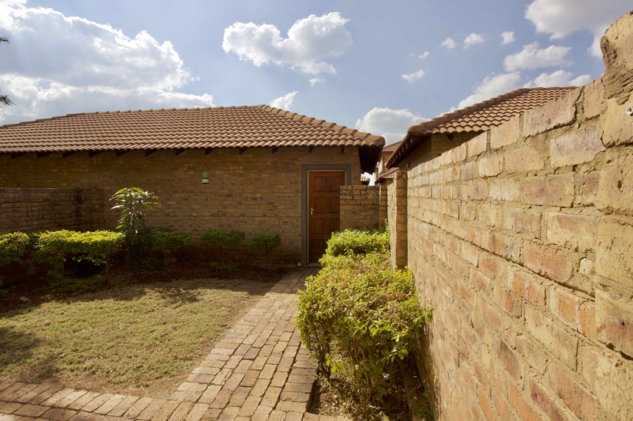 2 Bedroom Property for Sale in Annlin Gauteng