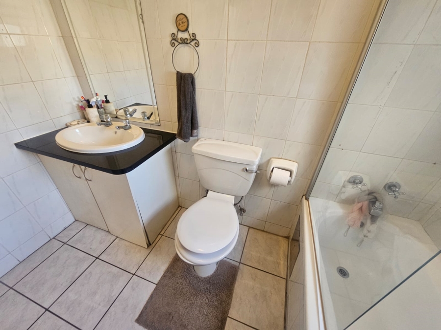 2 Bedroom Property for Sale in Raceview Gauteng
