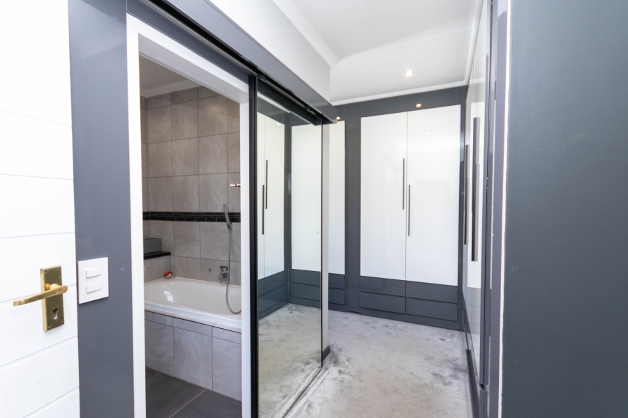 4 Bedroom Property for Sale in River Club Gauteng
