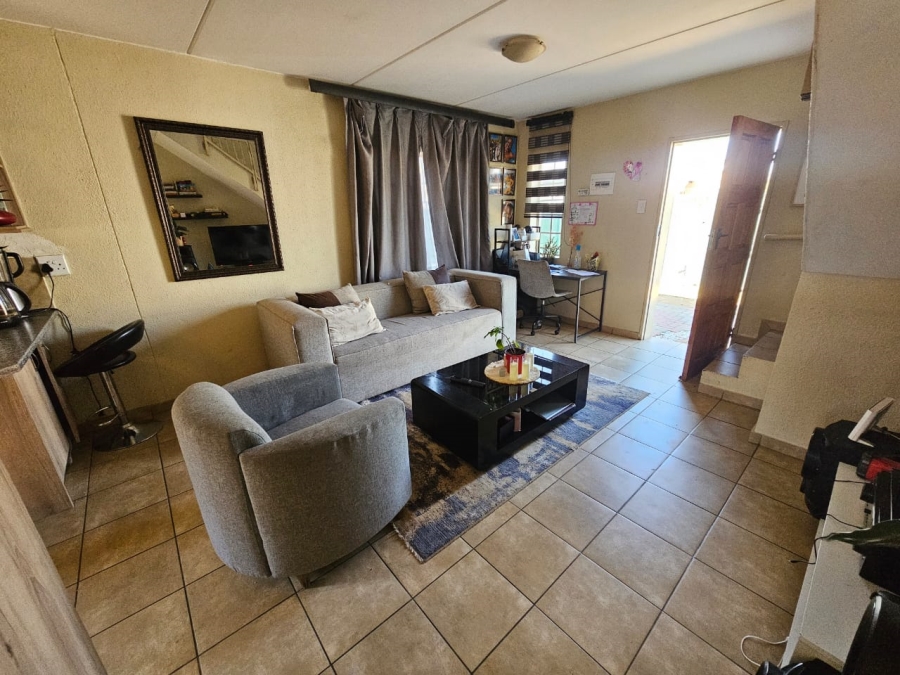 3 Bedroom Property for Sale in Albertsdal Gauteng