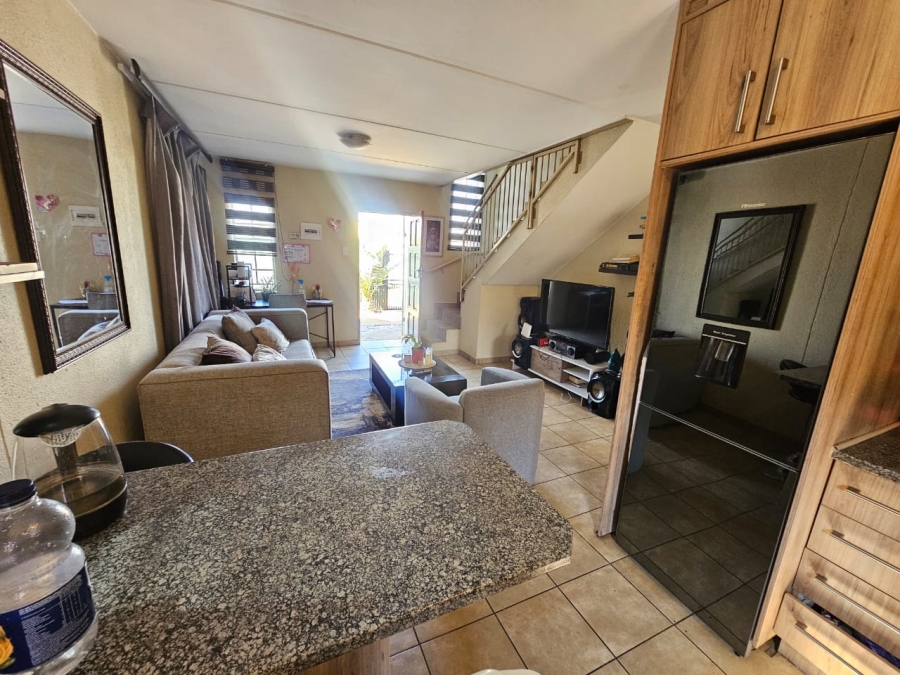 3 Bedroom Property for Sale in Albertsdal Gauteng