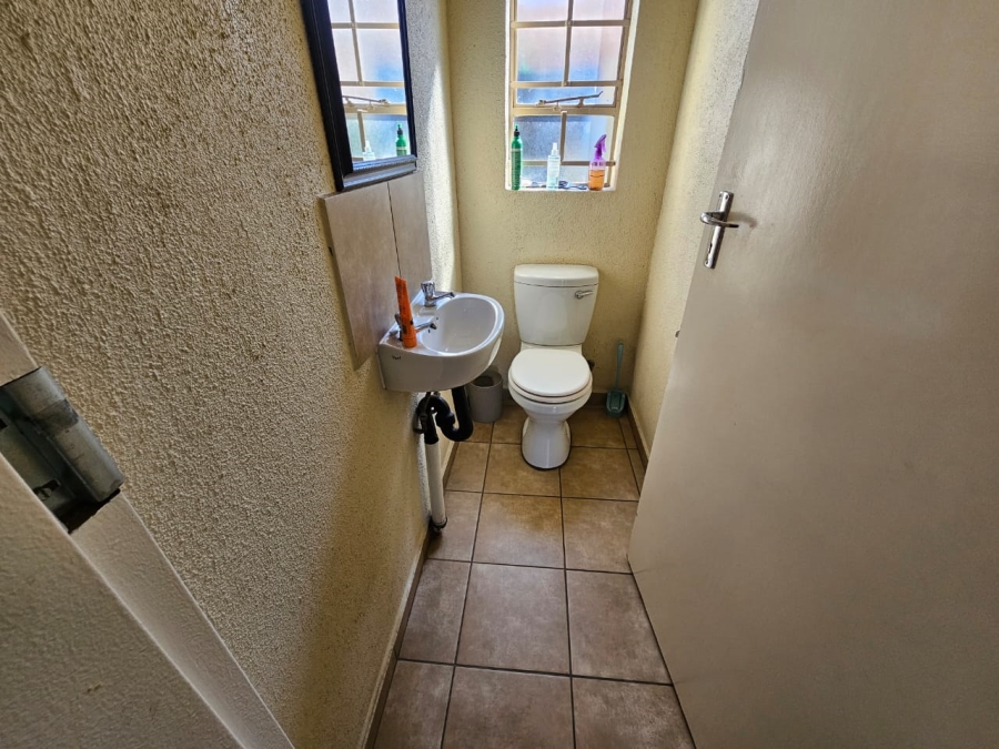 3 Bedroom Property for Sale in Albertsdal Gauteng