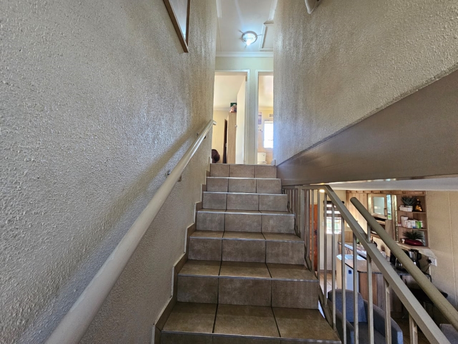 3 Bedroom Property for Sale in Albertsdal Gauteng