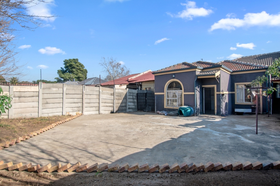 4 Bedroom Property for Sale in Benoni Central Gauteng