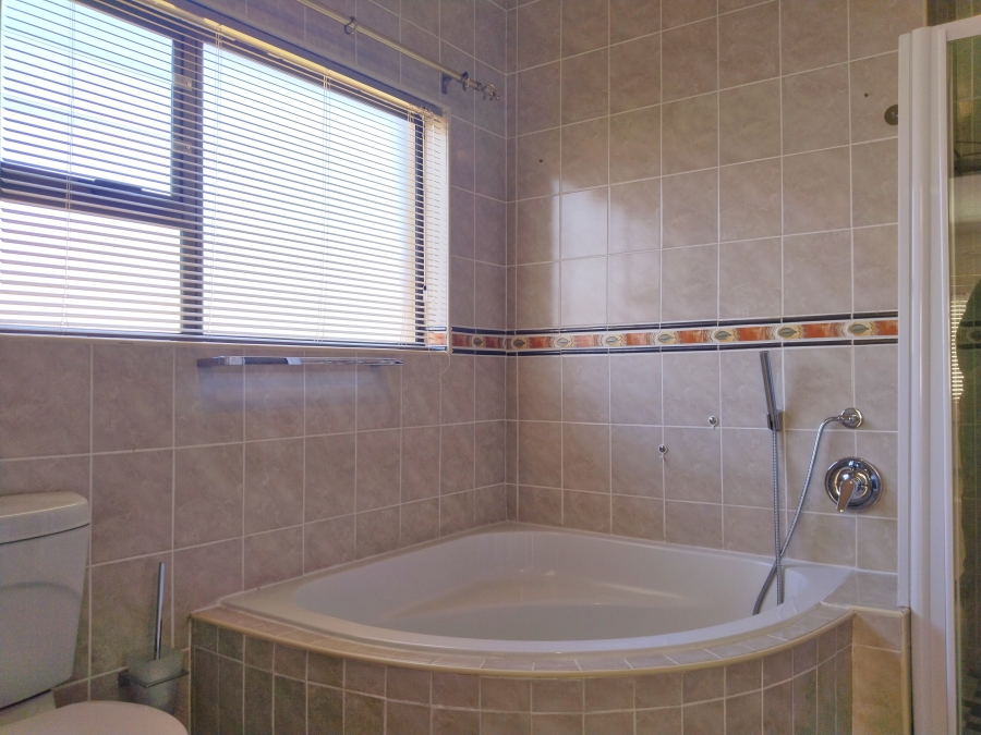3 Bedroom Property for Sale in Chancliff Ridge Gauteng