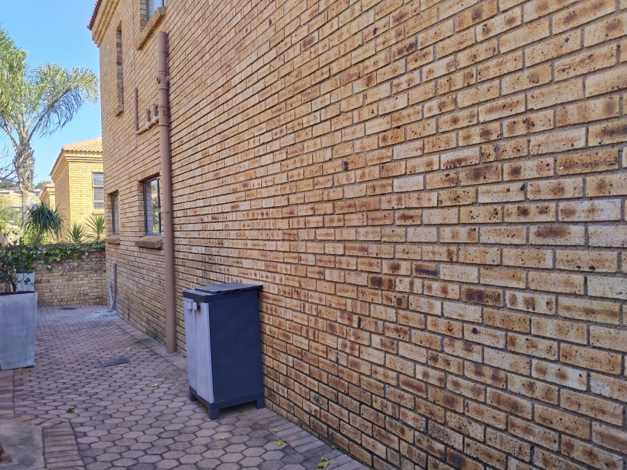 3 Bedroom Property for Sale in Chancliff Ridge Gauteng