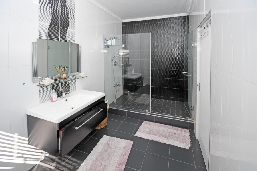 4 Bedroom Property for Sale in Kyalami Glen Estate Gauteng