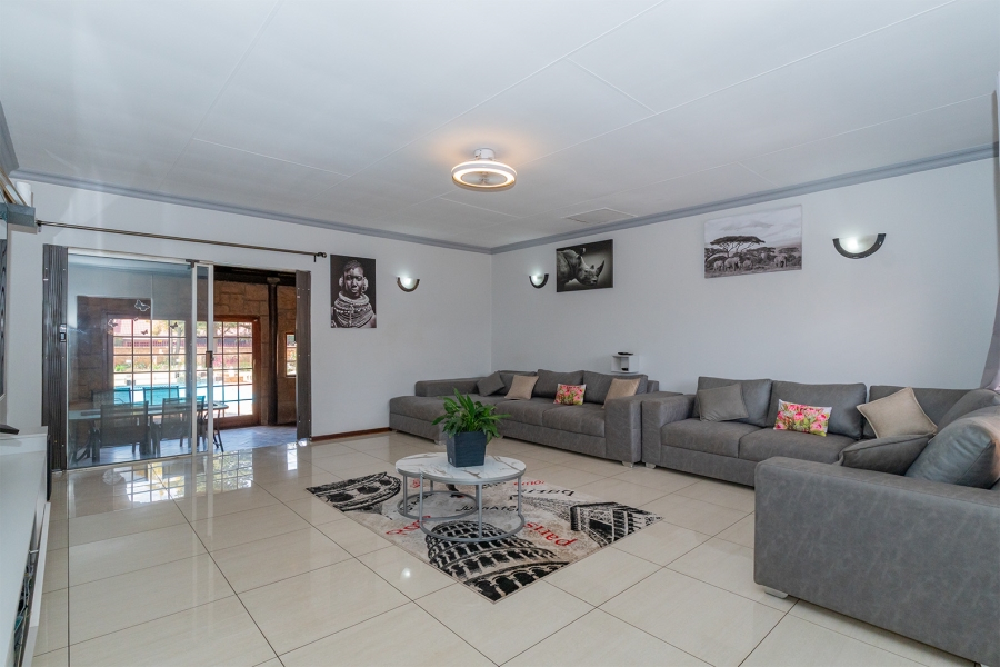 4 Bedroom Property for Sale in Van Riebeeck Park Gauteng