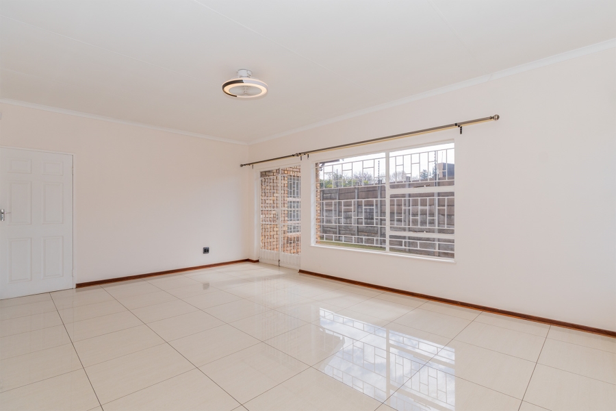 4 Bedroom Property for Sale in Van Riebeeck Park Gauteng