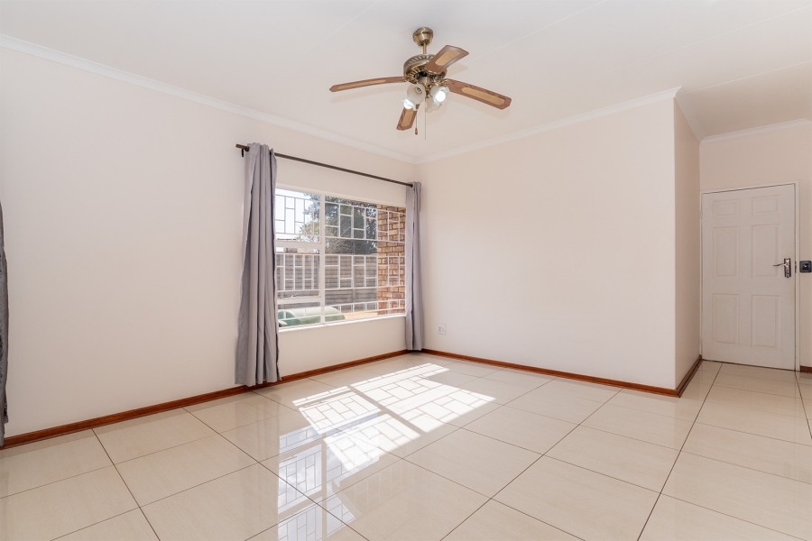 4 Bedroom Property for Sale in Van Riebeeck Park Gauteng