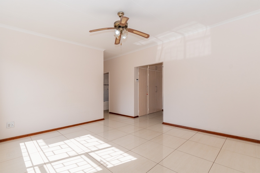 4 Bedroom Property for Sale in Van Riebeeck Park Gauteng
