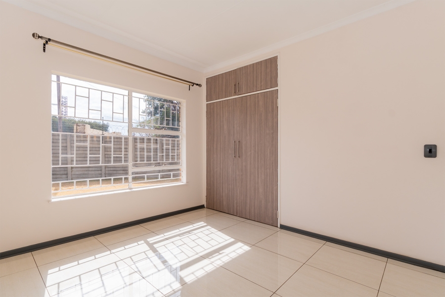 4 Bedroom Property for Sale in Van Riebeeck Park Gauteng