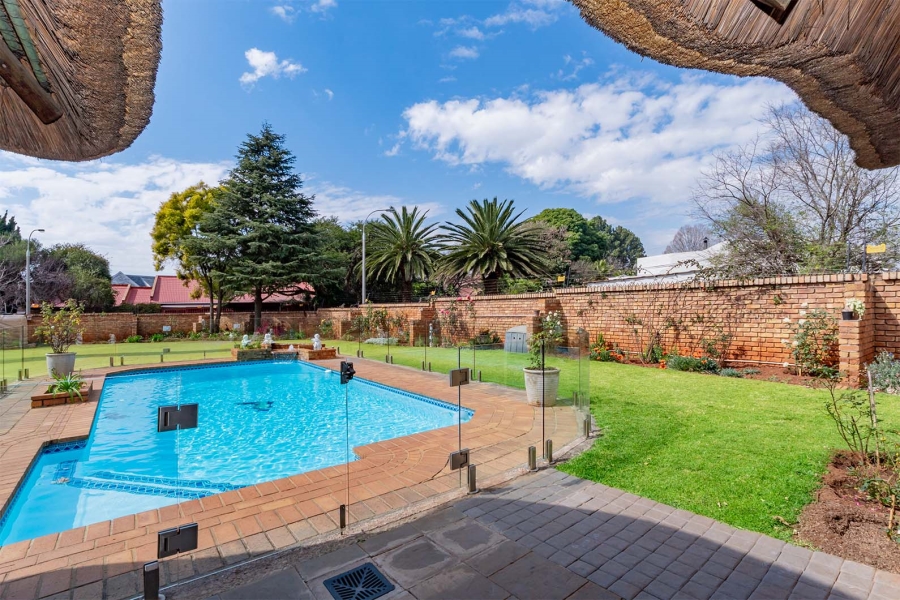 4 Bedroom Property for Sale in Van Riebeeck Park Gauteng