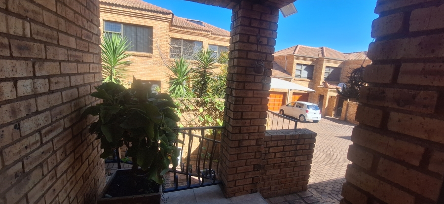 3 Bedroom Property for Sale in Chancliff Ridge Gauteng