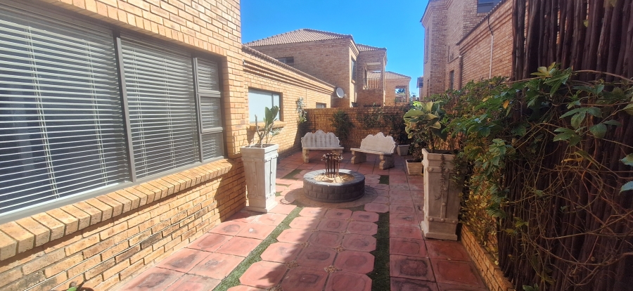 3 Bedroom Property for Sale in Chancliff Ridge Gauteng