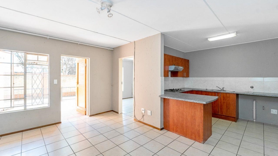 To Let 2 Bedroom Property for Rent in Comet Gauteng