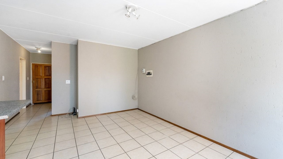 To Let 2 Bedroom Property for Rent in Comet Gauteng
