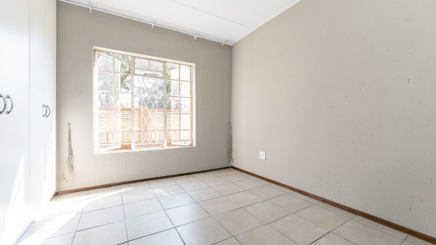 To Let 2 Bedroom Property for Rent in Comet Gauteng