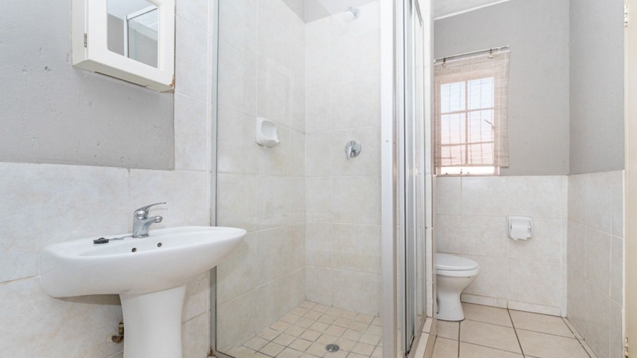 To Let 2 Bedroom Property for Rent in Comet Gauteng