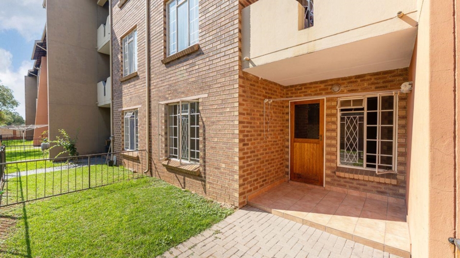 To Let 2 Bedroom Property for Rent in Comet Gauteng