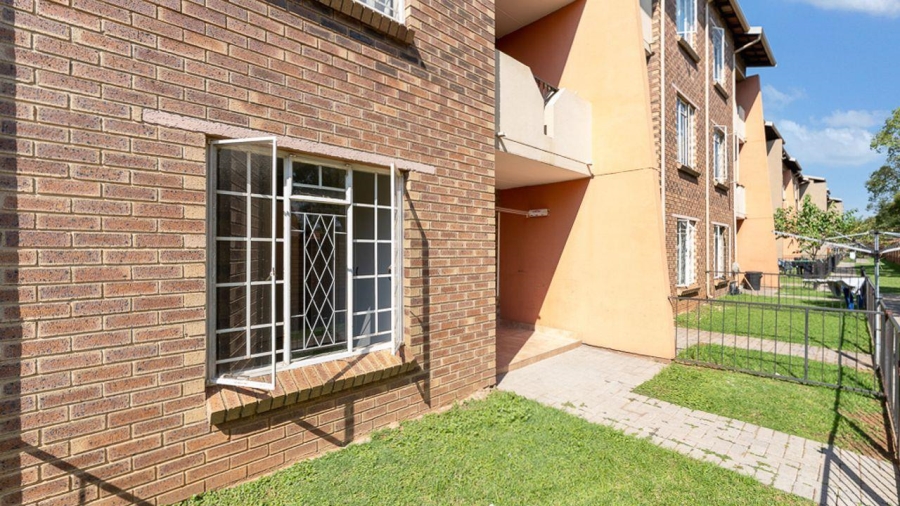 To Let 2 Bedroom Property for Rent in Comet Gauteng