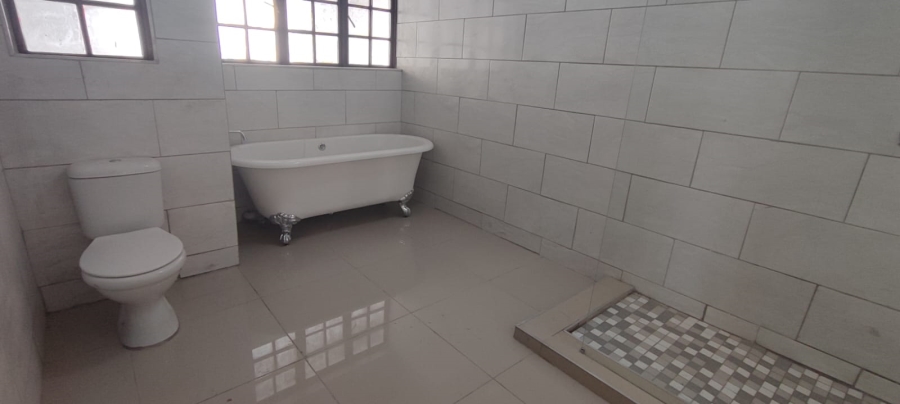 4 Bedroom Property for Sale in Eike Park Gauteng