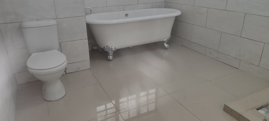 4 Bedroom Property for Sale in Eike Park Gauteng