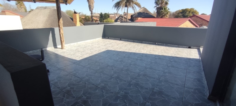 4 Bedroom Property for Sale in Eike Park Gauteng