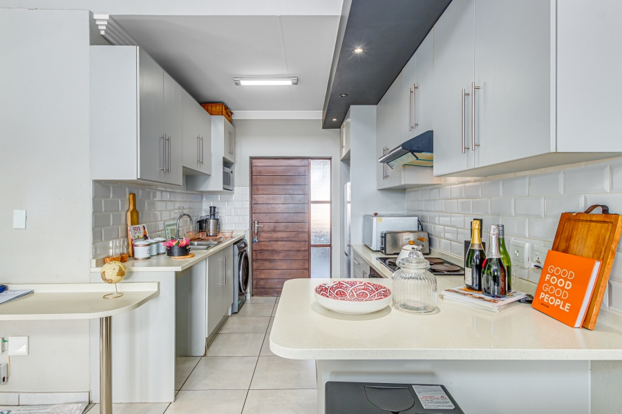 2 Bedroom Property for Sale in Jansenpark Gauteng
