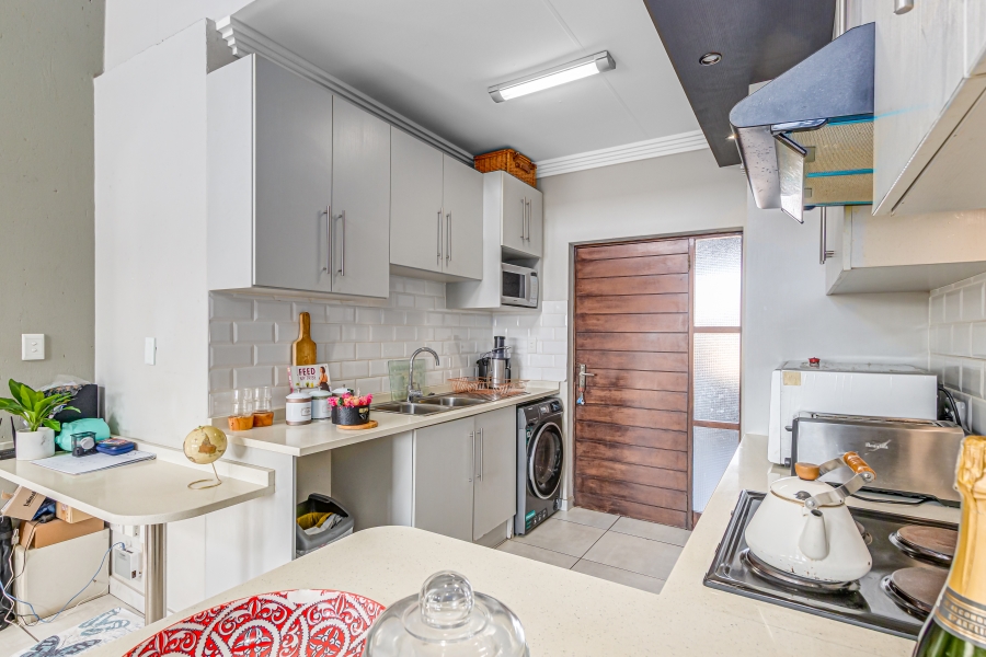 2 Bedroom Property for Sale in Jansenpark Gauteng
