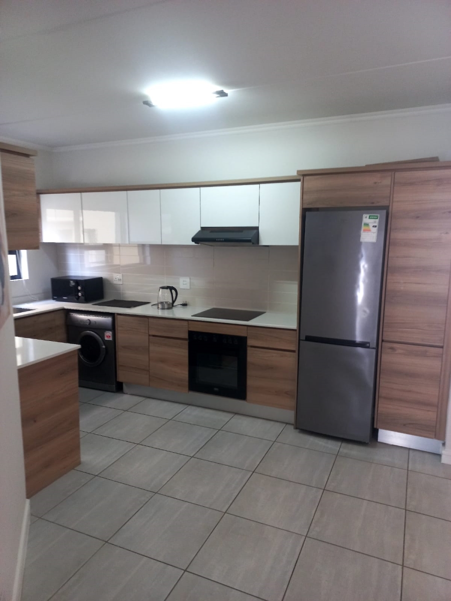 To Let 3 Bedroom Property for Rent in Waterfall Country Estate Gauteng