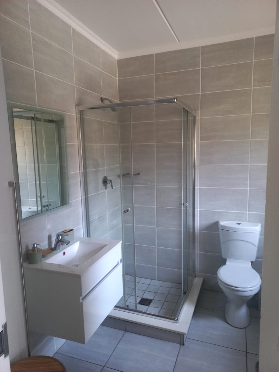 To Let 3 Bedroom Property for Rent in Waterfall Country Estate Gauteng