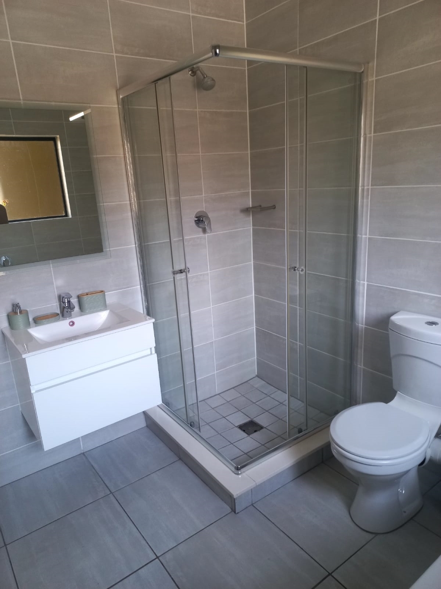 To Let 3 Bedroom Property for Rent in Waterfall Country Estate Gauteng