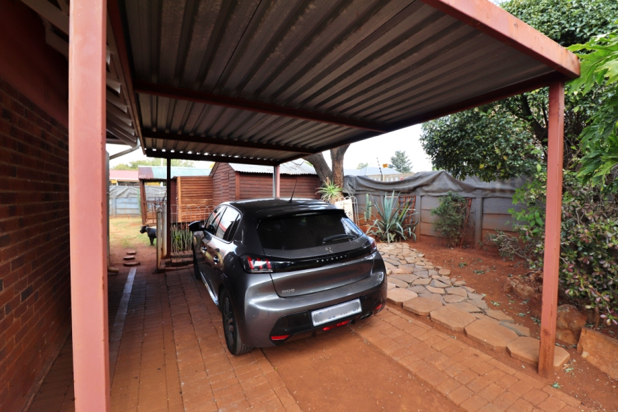 3 Bedroom Property for Sale in Edendale Gauteng